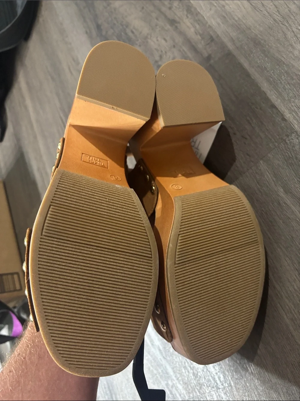 Women’s Suede Platform Wood X-band Strap Sandals! NWT! Size 8